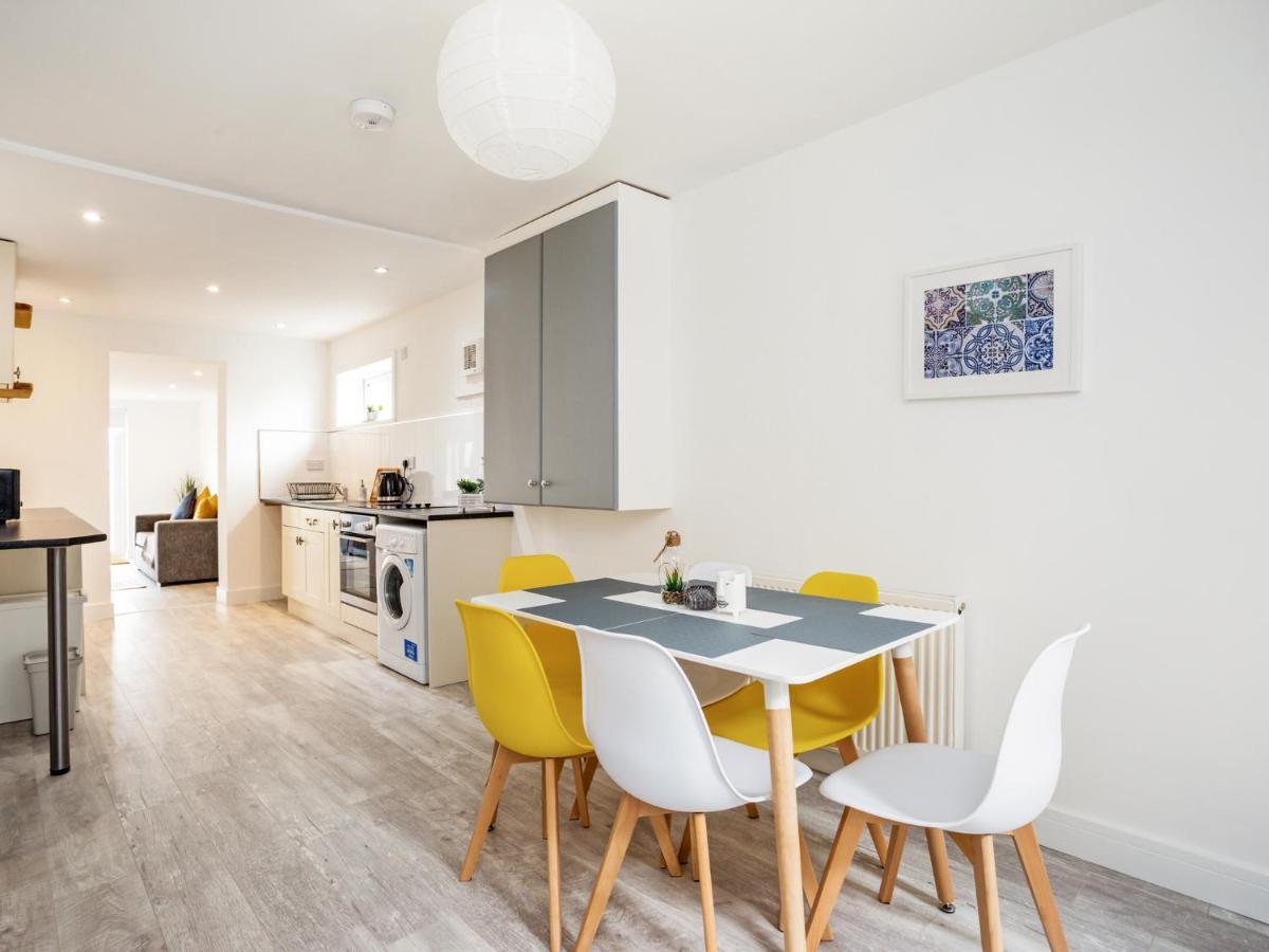 Villa Outstanding 6 Sleeper - Great Location - Legoland à Windsor Extérieur photo