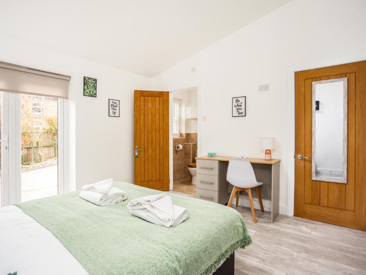 Villa Outstanding 6 Sleeper - Great Location - Legoland à Windsor Extérieur photo